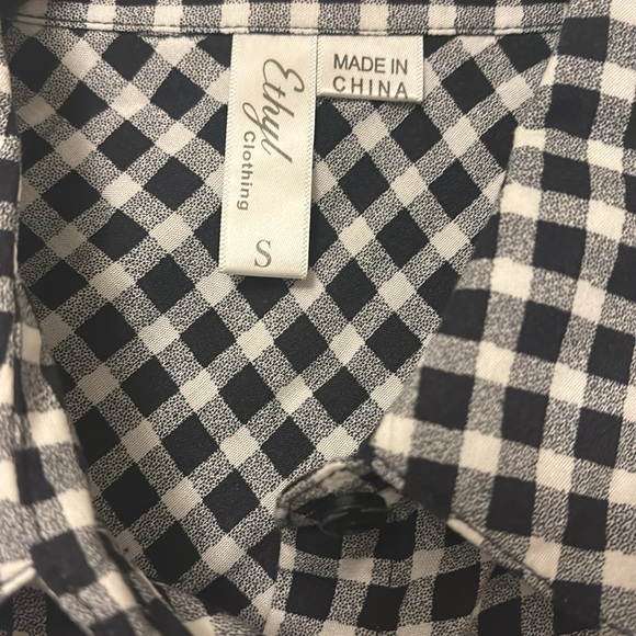 Ethyl Clothing Checkered Button Blouse - Picture 3 of 6